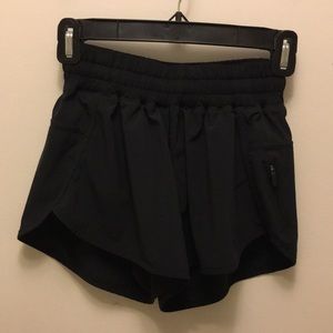 Lululemon running short 🏃🏽‍♀️